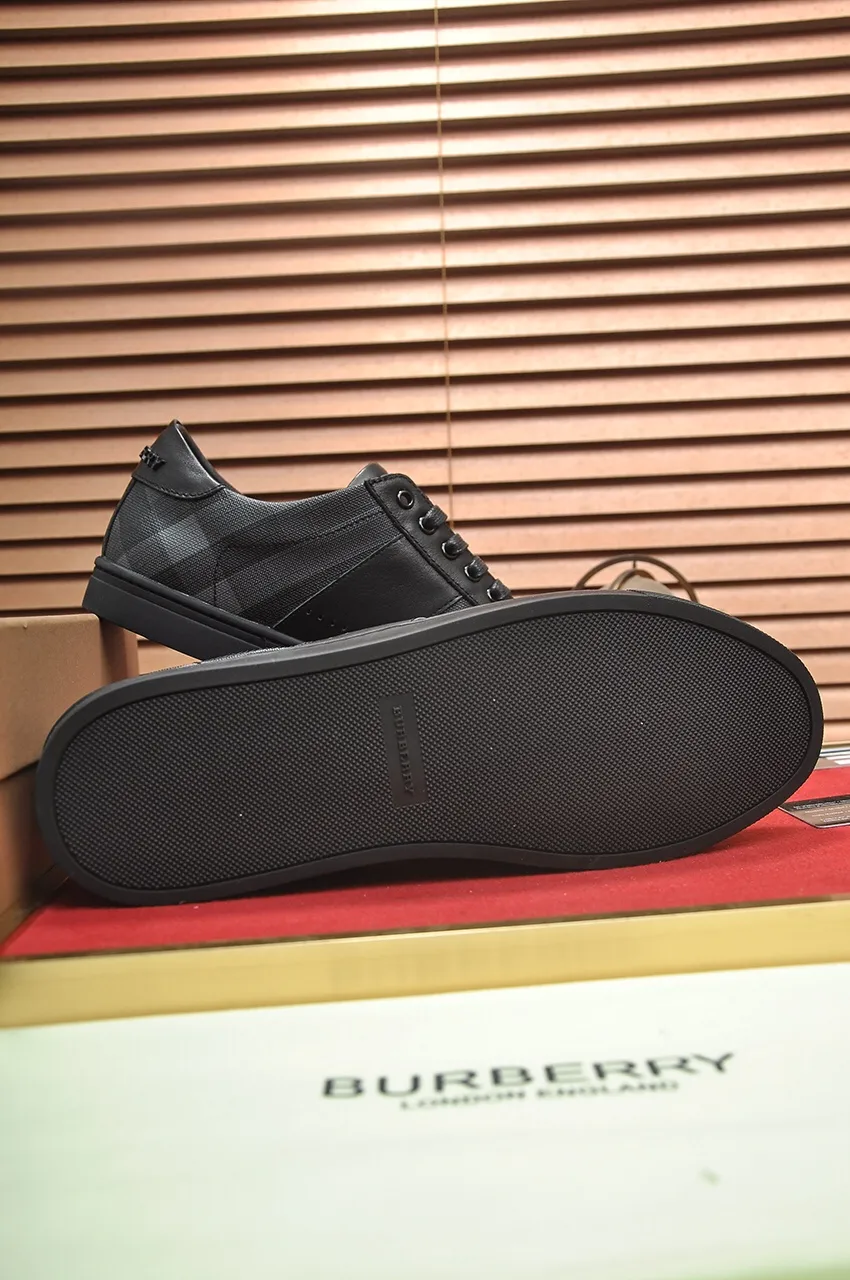 Men's shoes💰480💶[Burberry] (cowhide lining) classic low-top sneakers｜Imported cowhide with classic plaid fabric｜Cow leather lining｜Original outsole｜Fine workmanship and comfortable to wear Size: 38-44 (customized at 45)